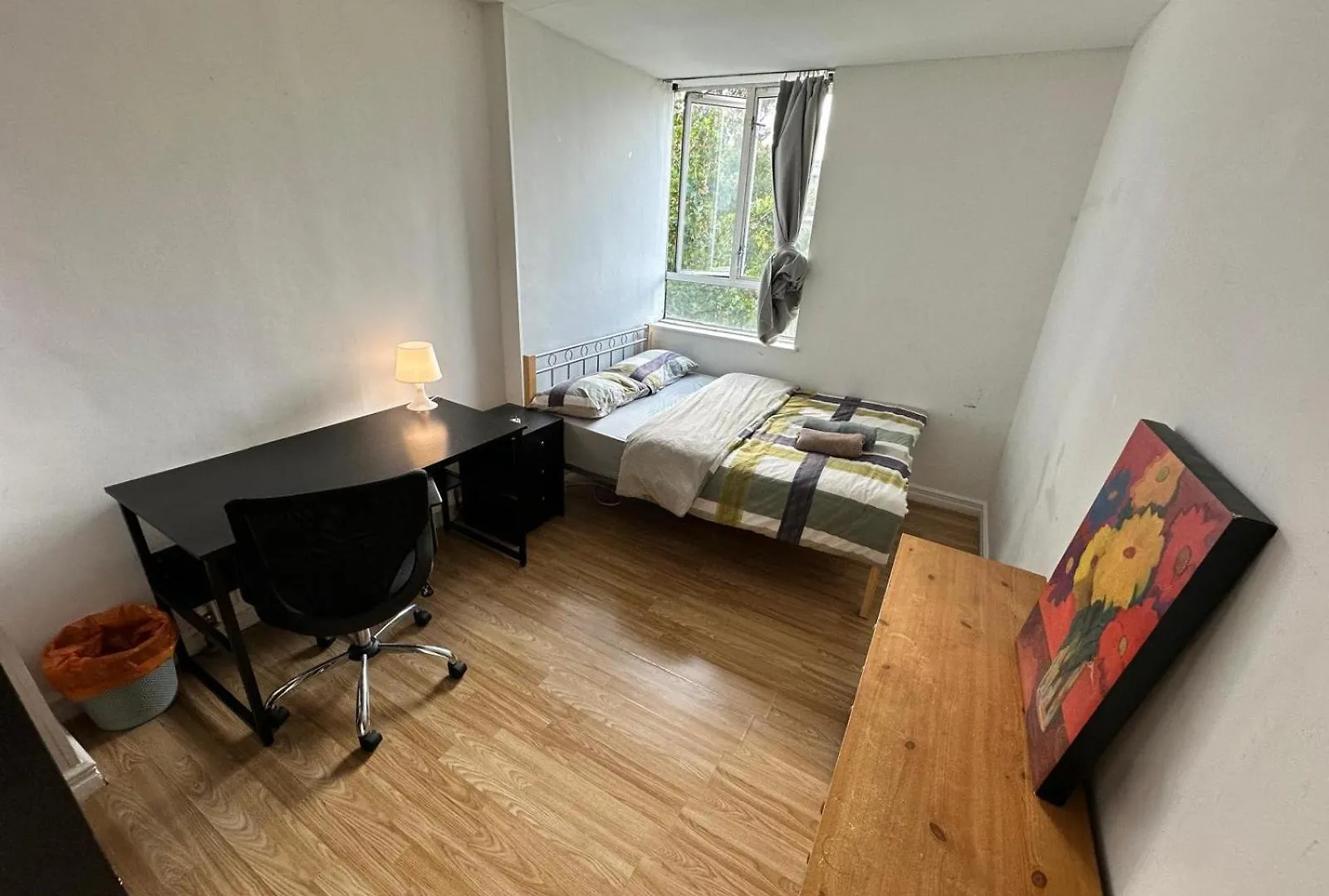 Renovu Houses In East London 0*,